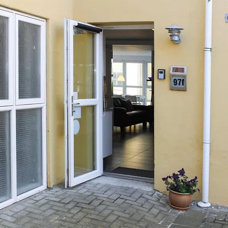 Viljo - 100m From The Sea By Interhome Hals